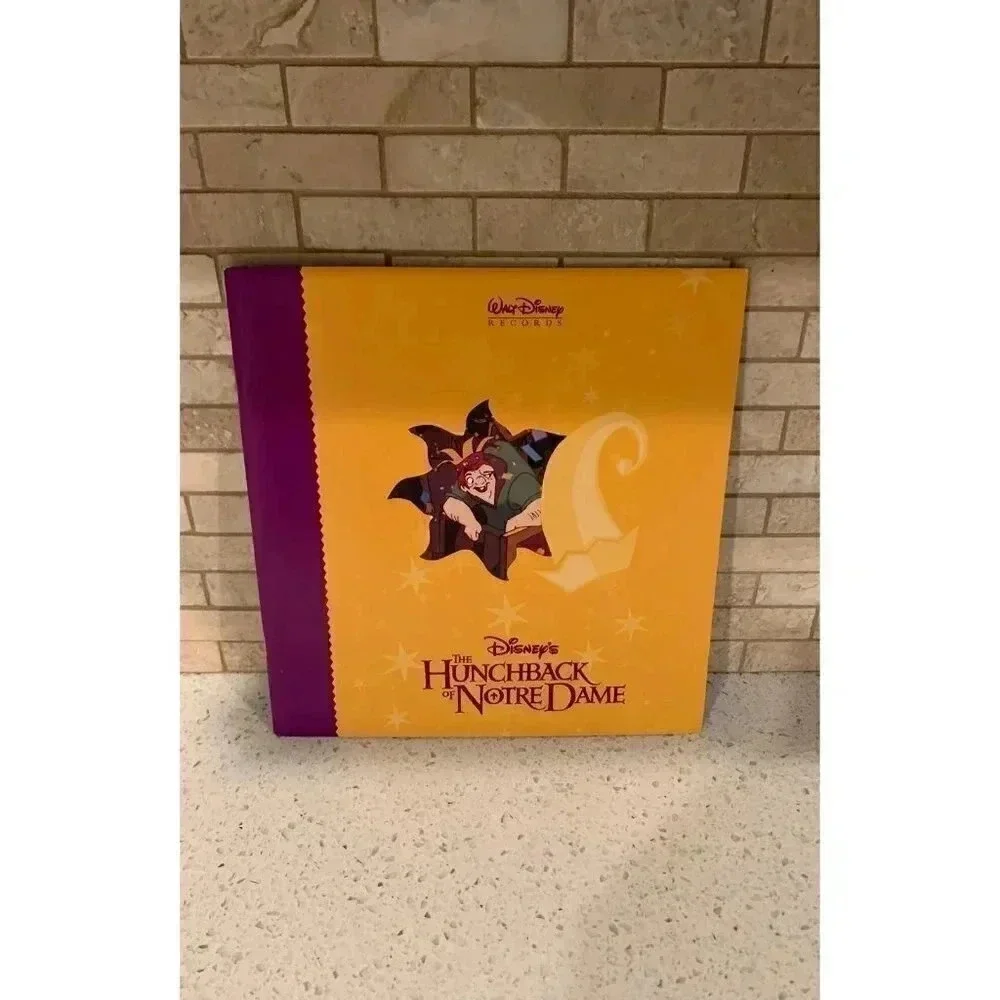 Vintage‎ disney program books